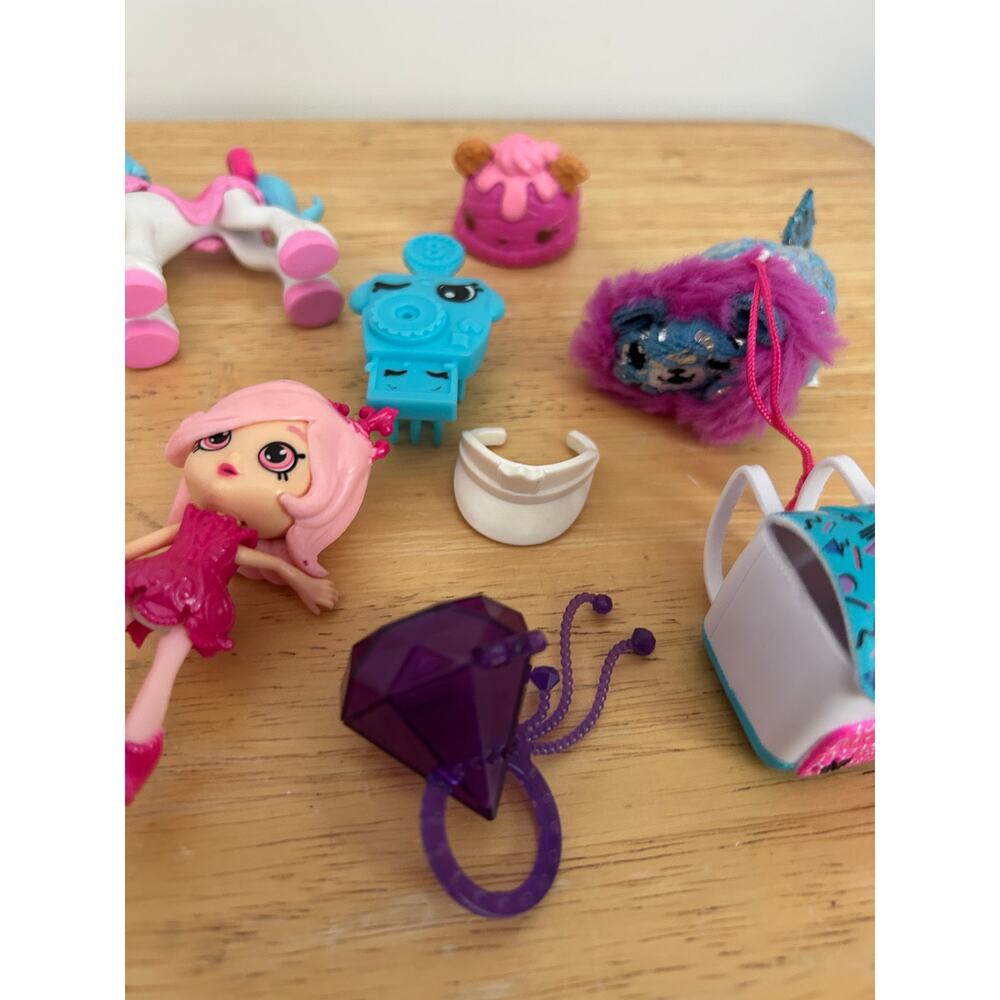 Shopkins Kindi Kids Doll Lot – Marsha Mello, Donatina, Petkins & Accessories - Picture 5 of 8